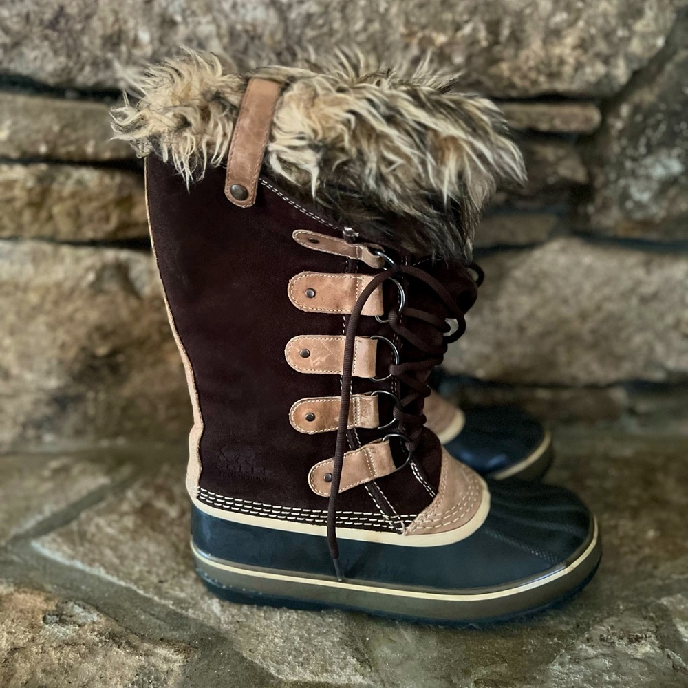 Sorel Joan of Arctic Women’s Waterproof Winter Boots